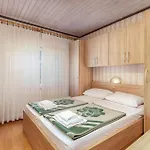 Appartement Stunning In Rab