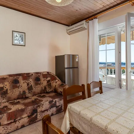 Appartement Stunning In Rab *