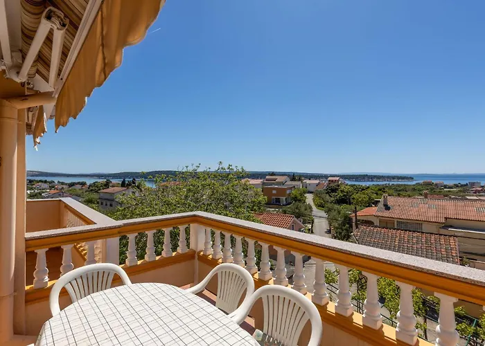 2 Bedroom Cozy In Rab Apartmán *